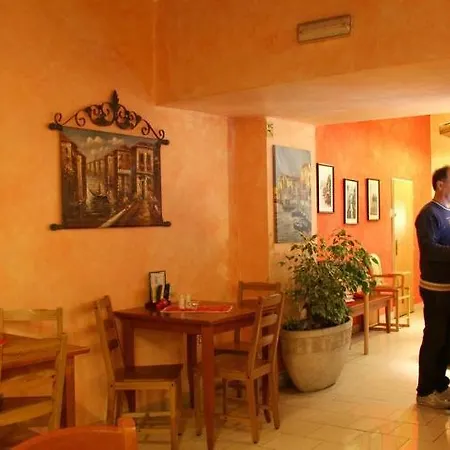 Hotel Tabor Hotell